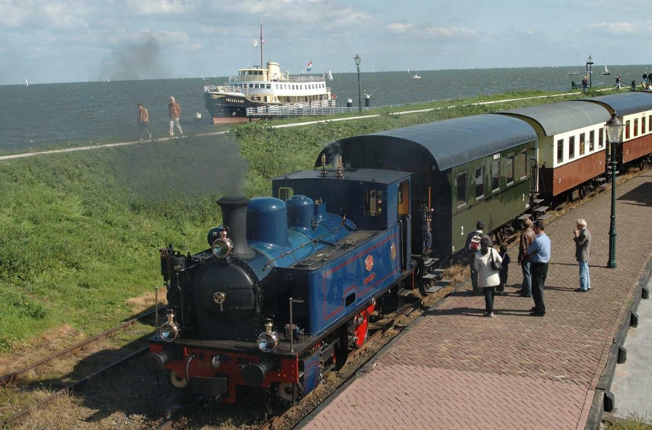 Отель Vakantieverblijf Aan De Dijk Хипполитюсхуф Экстерьер фото