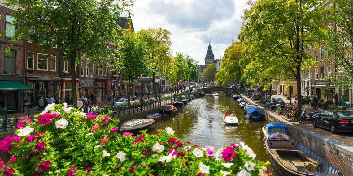 Отель Vakantieverblijf Aan De Dijk Хипполитюсхуф Экстерьер фото